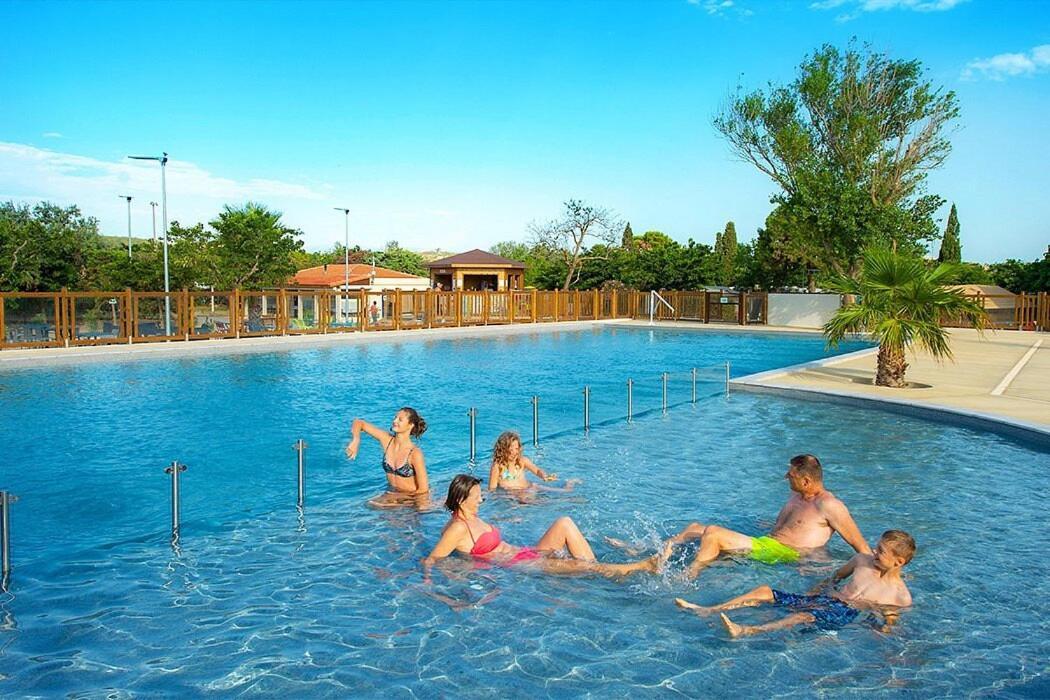 Entre Mer Et Roseaux - Piscine - Proche Centre Et Mer - Petfriendly 拉诺维勒港 外观 照片